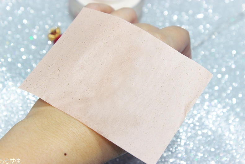 嬌韻詩(shī)頸霜每周用幾回 每天用才有效 嬌韻詩(shī)頸霜每周用幾回 每天用才有效