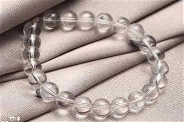 白水晶寓意是什么 代表正能量 白水晶寓意是什么 代表正能量