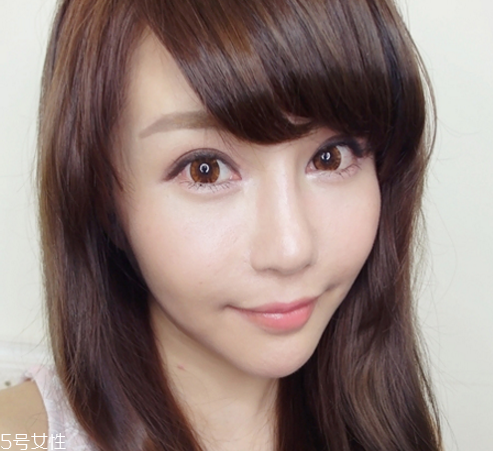 如何畫雙眼皮上揚眼線 教你眼線如何畫出大眼睛 如何畫雙眼皮上揚眼線 教你眼線如何畫出大眼睛