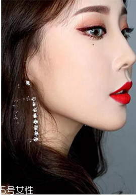 四色眼影盤怎么用 四色眼影畫法步驟 四色眼影盤怎么用 四色眼影畫法步驟