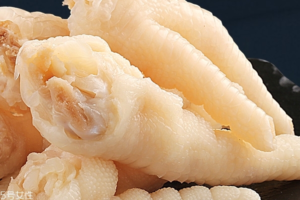 泡椒鳳爪要放冰箱嗎 這是必須的 泡椒鳳爪要放冰箱嗎 這是必須的