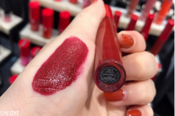 阿瑪尼紅管201適合黃皮嗎 阿瑪尼紅管201真人試色 阿瑪尼紅管201適合黃皮嗎 阿瑪尼紅管201真人試色