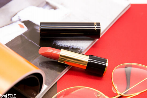 蘭蔻120沾杯嗎 親測(cè)喝水不會(huì)粘杯 蘭蔻120沾杯嗎 親測(cè)喝水不會(huì)粘杯