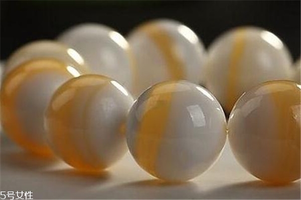 金絲硨磲是什么材質(zhì) 一種漂亮的貝類 金絲硨磲是什么材質(zhì) 一種漂亮的貝類