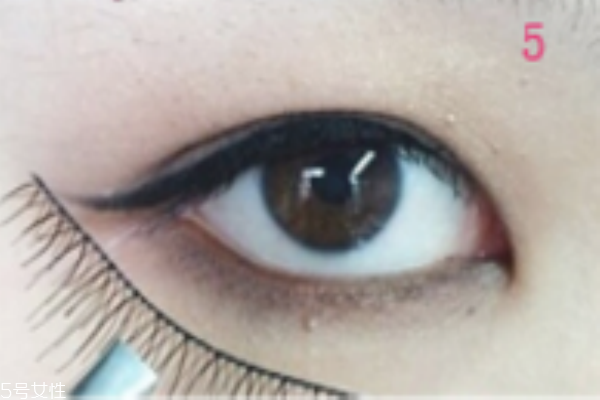 內(nèi)雙眼線怎么畫漂亮 內(nèi)雙眼線的畫法 內(nèi)雙眼線怎么畫漂亮 內(nèi)雙眼線的畫法