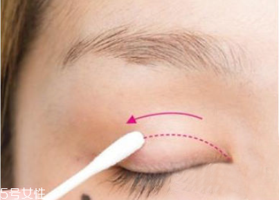 內(nèi)雙怎么化眼妝好看 超hot內(nèi)雙變無(wú)辜大眼妝 內(nèi)雙怎么化眼妝好看 超hot內(nèi)雙變無(wú)辜大眼妝