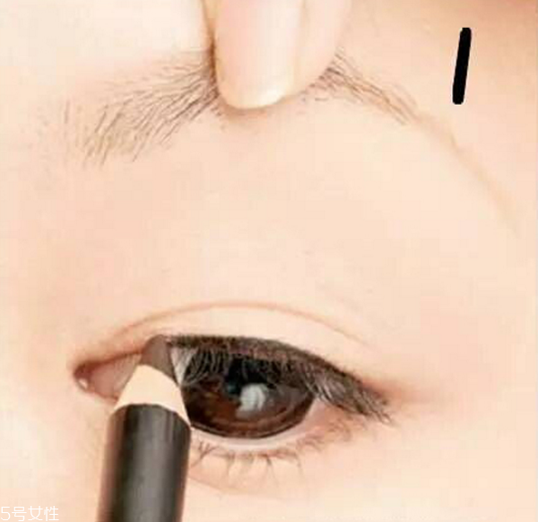 內(nèi)雙怎么畫眼線不暈染 內(nèi)雙眼線這樣畫 內(nèi)雙怎么畫眼線不暈染 內(nèi)雙眼線這樣畫