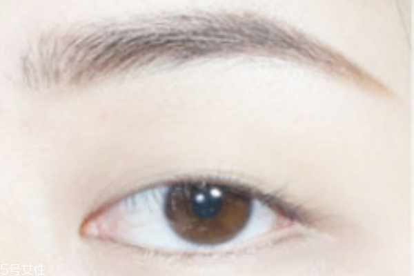 單眼皮內(nèi)雙怎么畫眼線 單眼皮內(nèi)雙女生眼妝畫法技巧 單眼皮內(nèi)雙怎么畫眼線 單眼皮內(nèi)雙女生眼妝畫法技巧