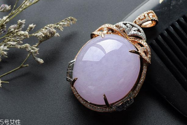 紫羅蘭翡翠吊墜價(jià)格 要看翡翠品質(zhì) 紫羅蘭翡翠吊墜價(jià)格 要看翡翠品質(zhì)