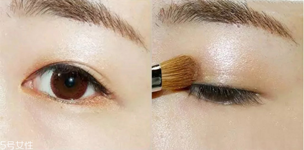 怎么快速學會化妝 最簡單眼妝畫法教程 怎么快速學會化妝 最簡單眼妝畫法教程