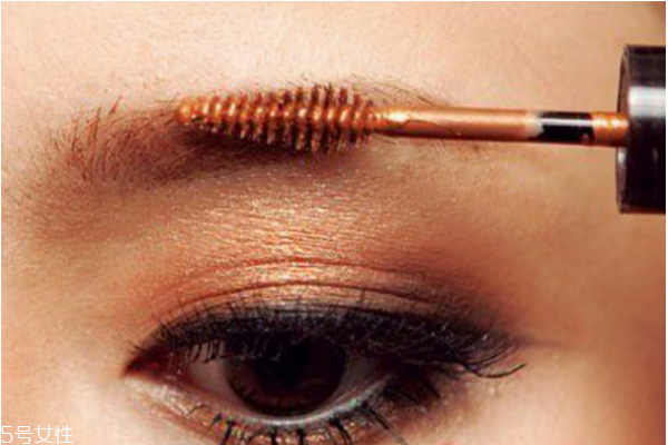 畫(huà)眉用眉筆好還是眉粉好 畫(huà)眉用眉粉還是眉筆 畫(huà)眉用眉筆好還是眉粉好 畫(huà)眉用眉粉還是眉筆