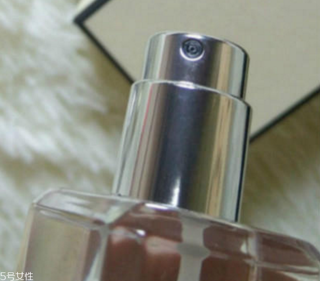 祖馬龍藍風(fēng)鈴適合男生嗎 祖馬龍藍風(fēng)鈴真假鑒別 祖馬龍藍風(fēng)鈴適合男生嗎 祖馬龍藍風(fēng)鈴真假鑒別