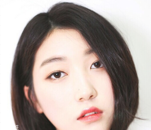 怎么快速學會化妝 最簡單眼妝畫法教程 怎么快速學會化妝 最簡單眼妝畫法教程