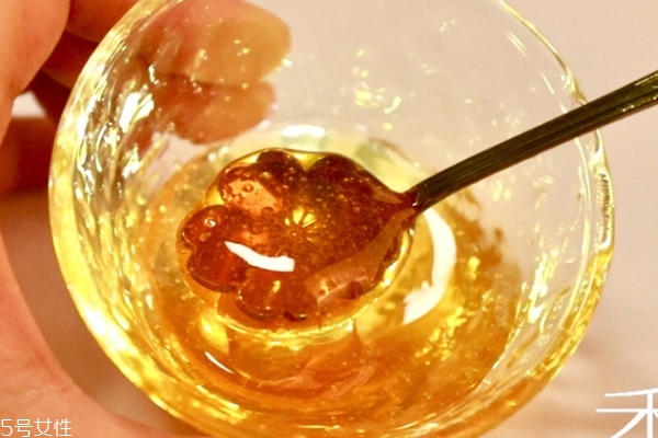 百花蜜適合什么人喝 這些人都適合 百花蜜適合什么人喝 這些人都適合