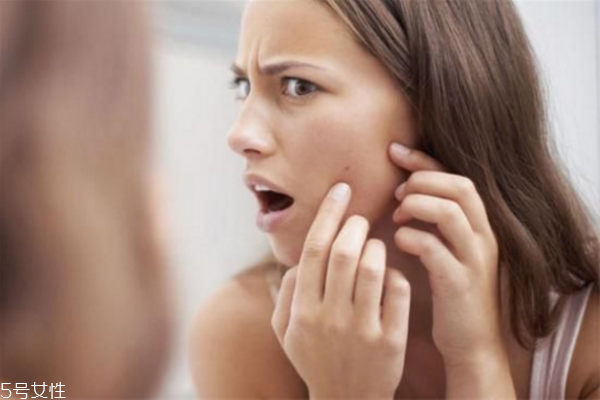 如何卸妝最干凈又快 各種卸妝產(chǎn)品的使用方法 如何卸妝最干凈又快 各種卸妝產(chǎn)品的使用方法