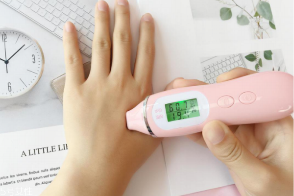 大寶小紅帽精華液怎么樣 輕熟肌福音 大寶小紅帽精華液怎么樣 輕熟肌福音