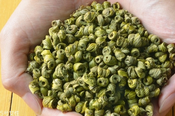 石斛會(huì)上火嗎 不用擔(dān)心這個(gè)問(wèn)題 石斛會(huì)上火嗎 不用擔(dān)心這個(gè)問(wèn)題