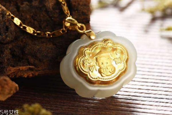 長(zhǎng)命鎖一般由什么人送 有很多講究