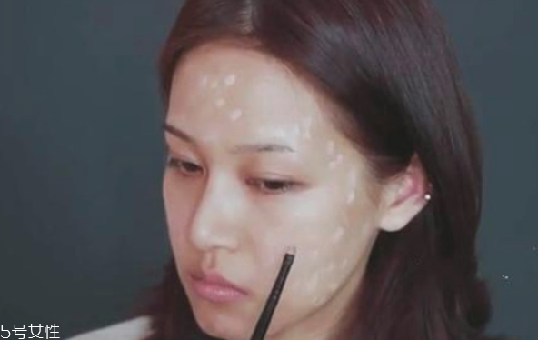 綠色遮瑕哪個牌子好 好用的調(diào)色遮瑕推薦 綠色遮瑕哪個牌子好 好用的調(diào)色遮瑕推薦