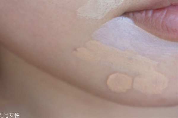 遮瑕筆和氣墊哪個先用 無暇底妝遮瑕一步搞定 遮瑕筆和氣墊哪個先用 無暇底妝遮瑕一步搞定