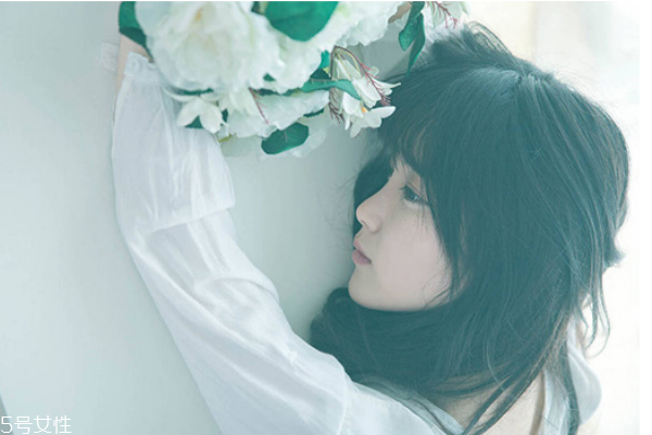 皮膚曬黑有什么好處 皮膚曬黑的原理 皮膚曬黑有什么好處 皮膚曬黑的原理