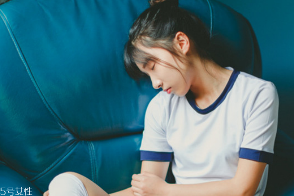 皮膚曬黑有什么好處 皮膚曬黑的原理 皮膚曬黑有什么好處 皮膚曬黑的原理