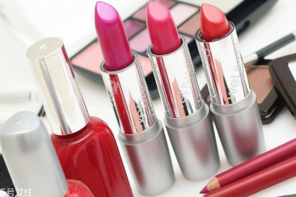 化妝品過期了，小編教你變廢為寶