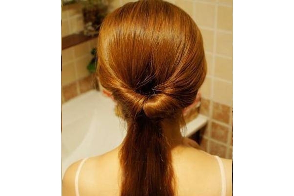 社會低馬尾怎么綁 簡單易學(xué)老司機綁發(fā) 社會低馬尾怎么綁 簡單易學(xué)老司機綁發(fā)