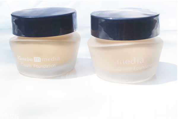 粉底霜太干了怎么辦 使用粉底霜需注意 粉底霜太干了怎么辦 使用粉底霜需注意