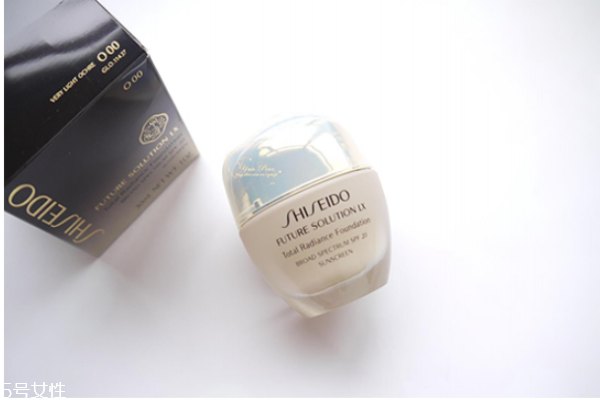 粉底霜太干了怎么辦 使用粉底霜需注意 粉底霜太干了怎么辦 使用粉底霜需注意