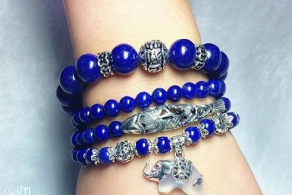 青金石適合什么人佩戴 這些人都能戴 青金石適合什么人佩戴 這些人都能戴