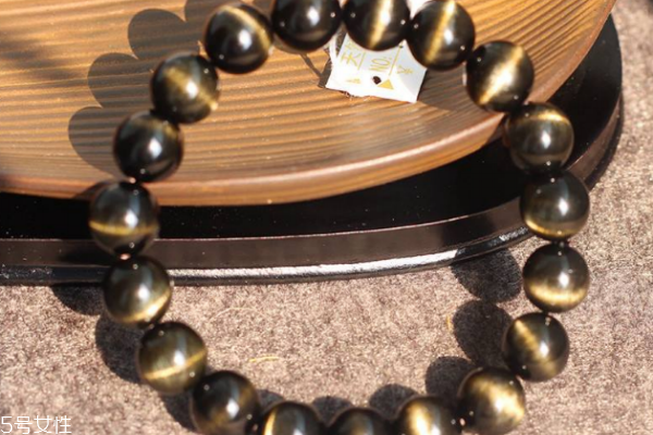 金曜石的功效與作用 對身體很好 金曜石的功效與作用 對身體很好