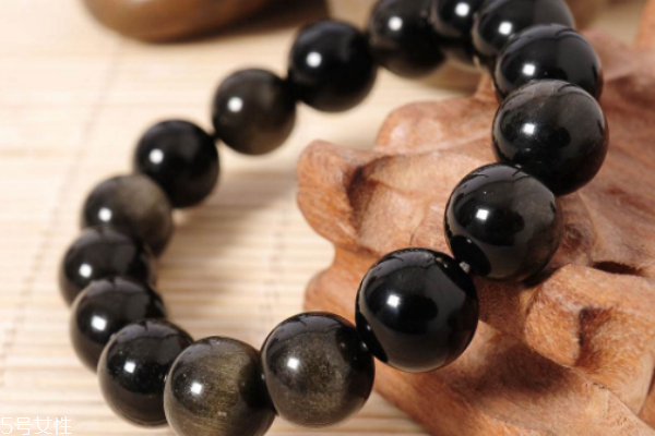 金曜石的功效與作用 對身體很好 金曜石的功效與作用 對身體很好