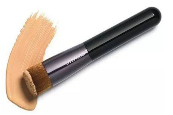 上粉底液用什么工具 教你怎么涂粉底液 上粉底液用什么工具 教你怎么涂粉底液