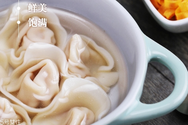 餛飩是水開了煮還是水不開煮 水開了再下 餛飩是水開了煮還是水不開煮 水開了再下