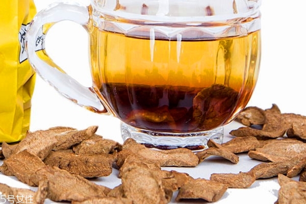 牛蒡茶會(huì)對(duì)身體有害嗎 過(guò)量才有害 牛蒡茶會(huì)對(duì)身體有害嗎 過(guò)量才有害