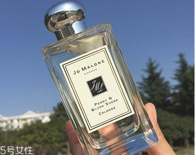 祖馬龍牡丹與胭紅麂絨好聞嗎 祖馬龍牡丹與胭紅麂絨香評 祖馬龍牡丹與胭紅麂絨好聞嗎 祖馬龍牡丹與胭紅麂絨香評