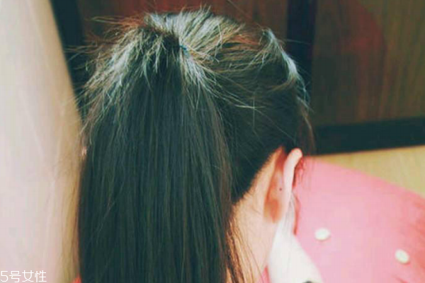 馬尾怎么扎不顯老 注意3點和顯老氣say no 馬尾怎么扎不顯老 注意3點和顯老氣say no
