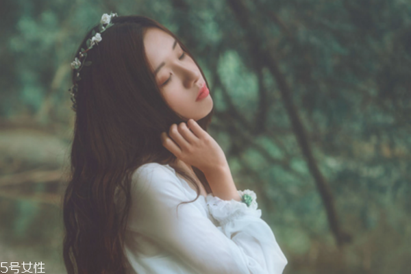 去眼部皺紋最好的方法 魚(yú)尾紋除皺方法 去眼部皺紋最好的方法 魚(yú)尾紋除皺方法