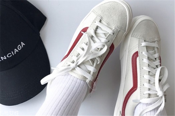 vans紅白真假鑒定 一秒認(rèn)出假貨 vans紅白真假鑒定 一秒認(rèn)出假貨