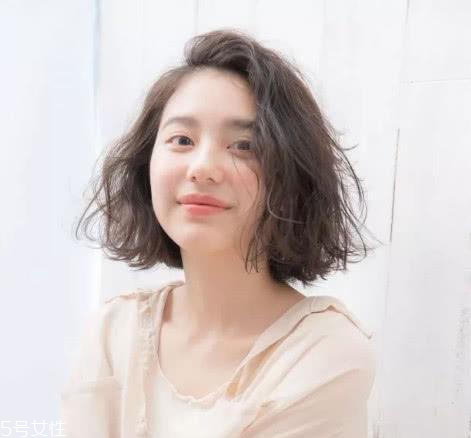 瘦臉齊肩發(fā)型圖片女 這個長度干練又溫柔 瘦臉齊肩發(fā)型圖片女 這個長度干練又溫柔