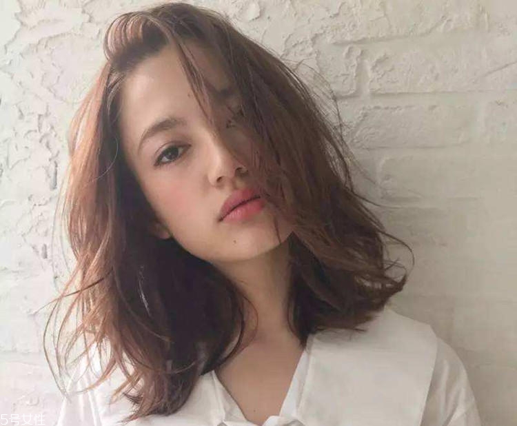 瘦臉齊肩發(fā)型圖片女 這個長度干練又溫柔 瘦臉齊肩發(fā)型圖片女 這個長度干練又溫柔