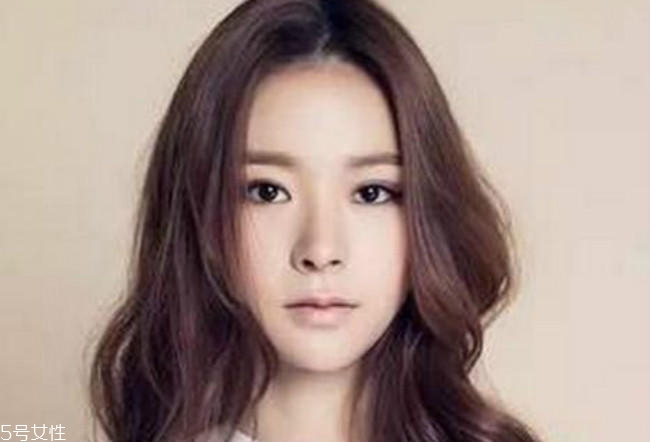 瘦臉齊肩發(fā)型圖片女 這個長度干練又溫柔 瘦臉齊肩發(fā)型圖片女 這個長度干練又溫柔