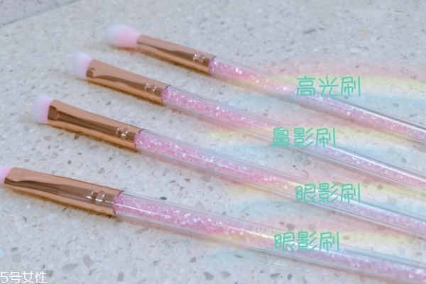 少女心的化妝刷推薦 美膩的小姐姐都該來一套 少女心的化妝刷推薦 美膩的小姐姐都該來一套