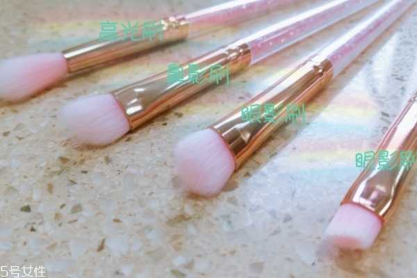 少女心的化妝刷推薦 美膩的小姐姐都該來一套 少女心的化妝刷推薦 美膩的小姐姐都該來一套