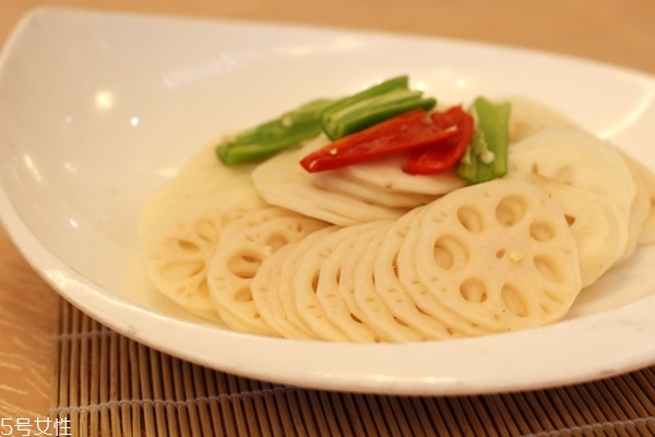 蓮藕為什么會(huì)變黑 是正?，F(xiàn)象