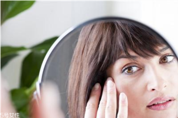 肉毒素除皺針副作用 肉毒素除皺針的危害 肉毒素除皺針副作用 肉毒素除皺針的危害