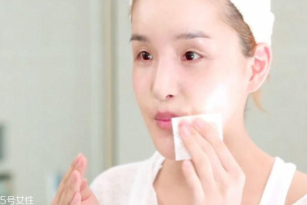 口紅上嘴后變色怎么回事 pick四個解決之道 口紅上嘴后變色怎么回事 pick四個解決之道