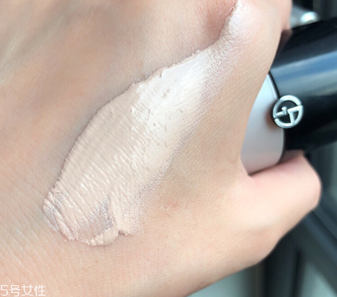 阿瑪尼素顏霜防曬嗎 不含防曬成分 阿瑪尼素顏霜防曬嗎 不含防曬成分