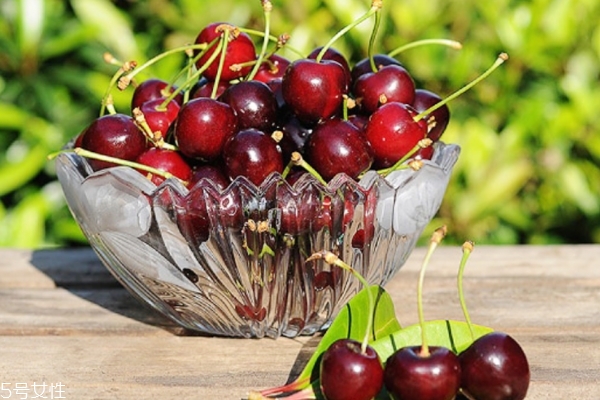 車?yán)遄映远嗔藭?huì)怎樣 吃多了有危害 車?yán)遄映远嗔藭?huì)怎樣 吃多了有危害